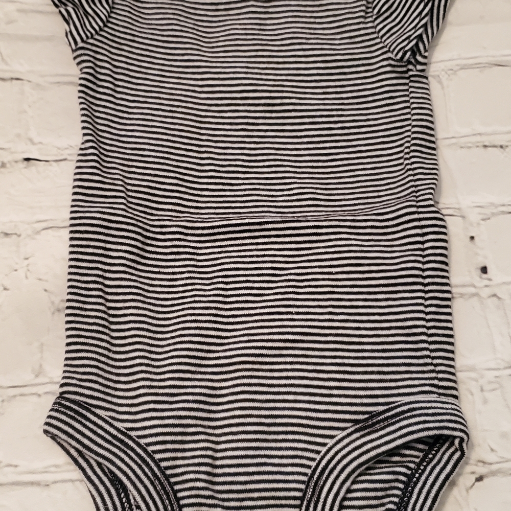 Carter's Onesies - Picture 4 of 5